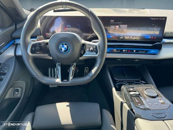 BMW i5 eDrive40 - 8