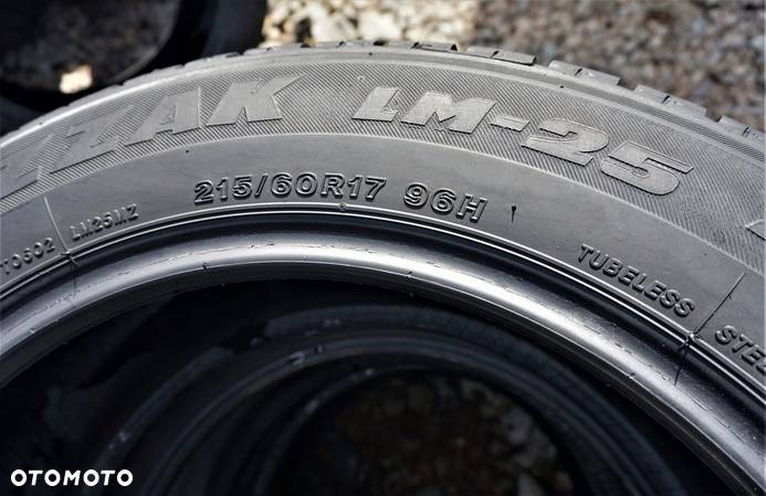 BRIDGESTONE BLIZZAK LM-25 215/60R17 96H AL5428** - 6