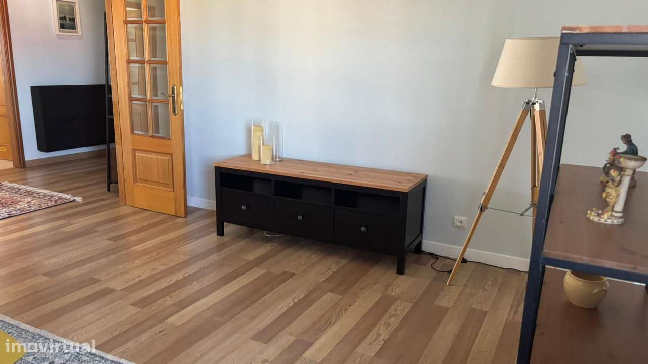 Apartamento T3 com estacionamento, Bairro do Rosário, Cascais - Grande imagem: 4/47