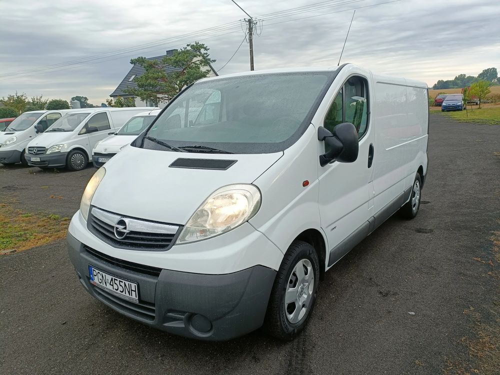 Opel Vivaro 2012