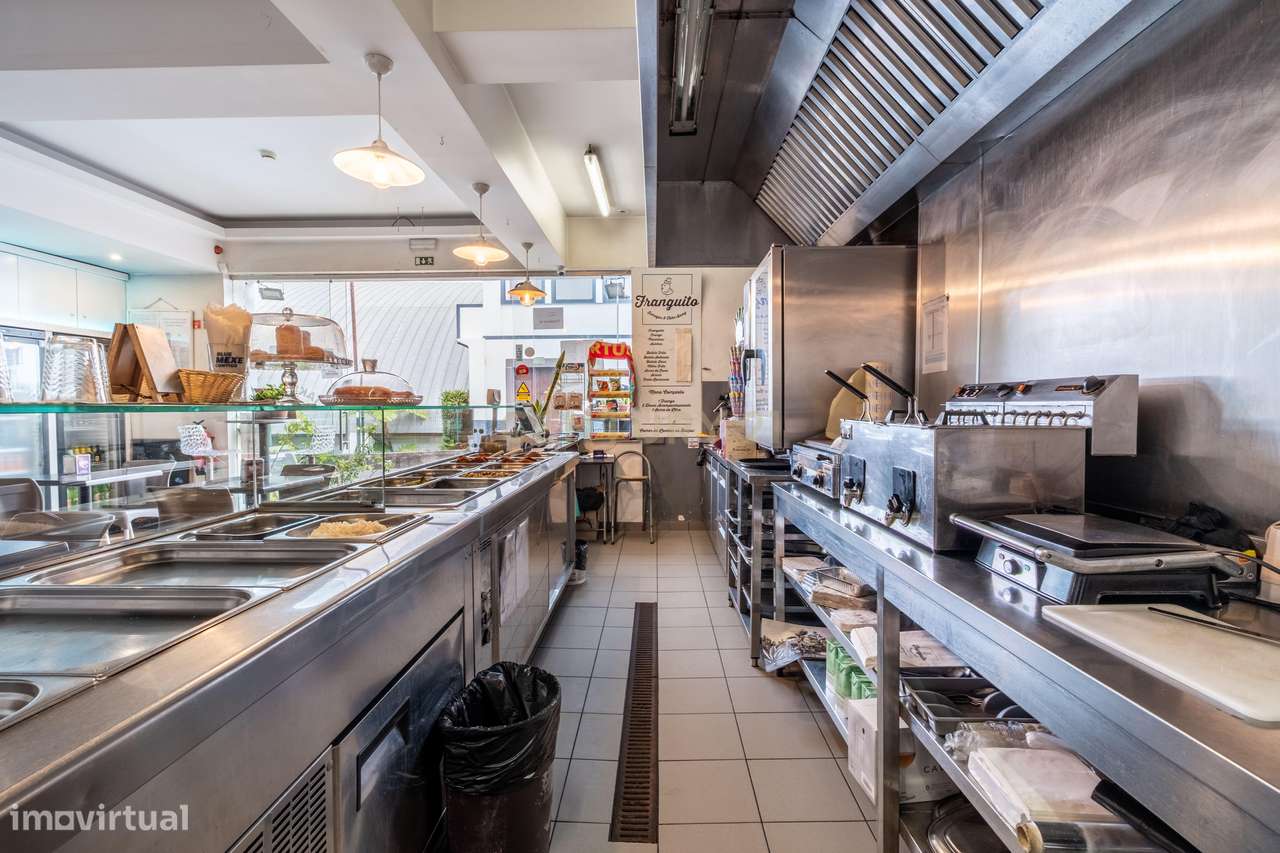 Restaurante Pronto a Funcionar – Trespasse em Santo António, Funchal-7