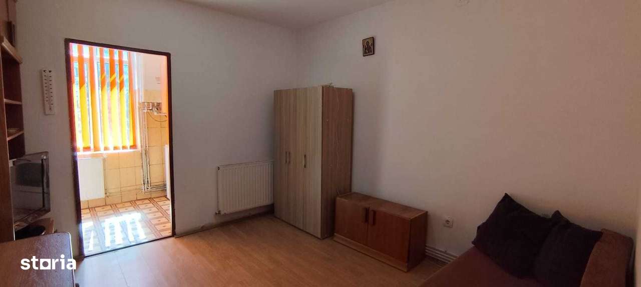 Garsoniera zona Judetean-4