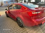 Kia Rio 1.4 L - 8