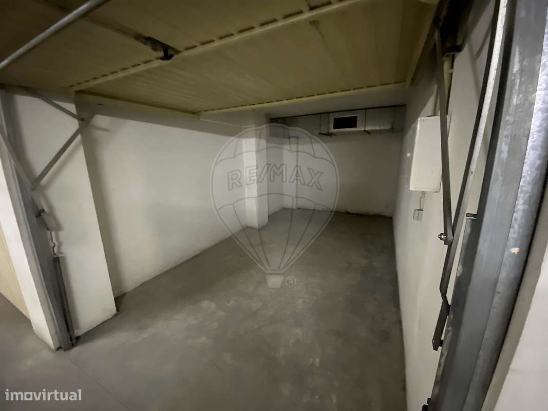 Garagem  para venda - Grande imagem: 2/4