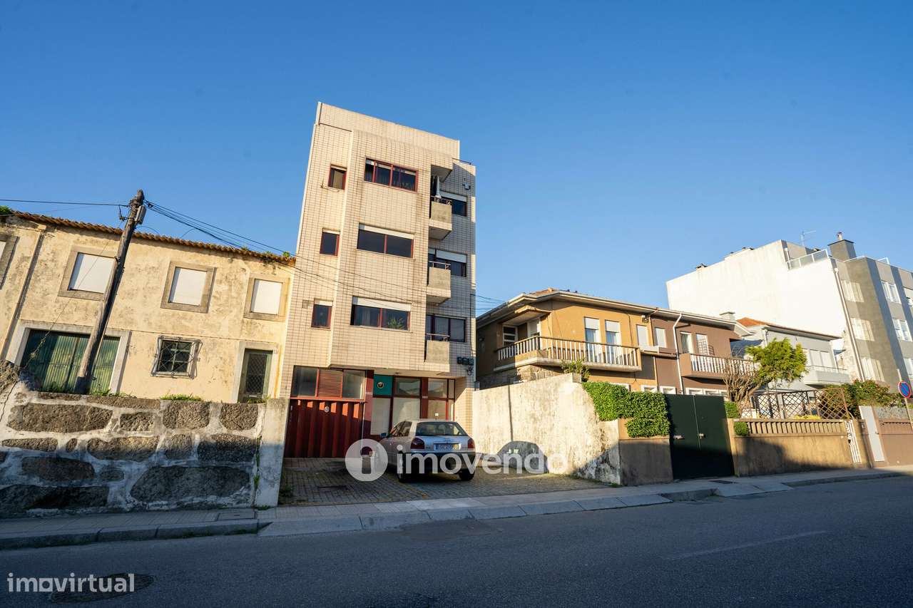 Apartamento T2, com estacionamento e arrecadação, no Porto-29