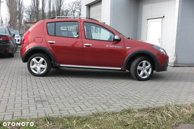 Dacia Sandero Stepway 1.6 - 4