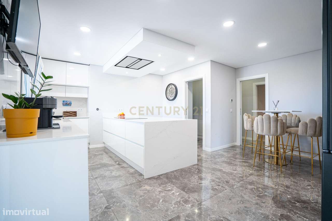 Moradia de Luxo T3 junto a Sintra | Vila Verde-24