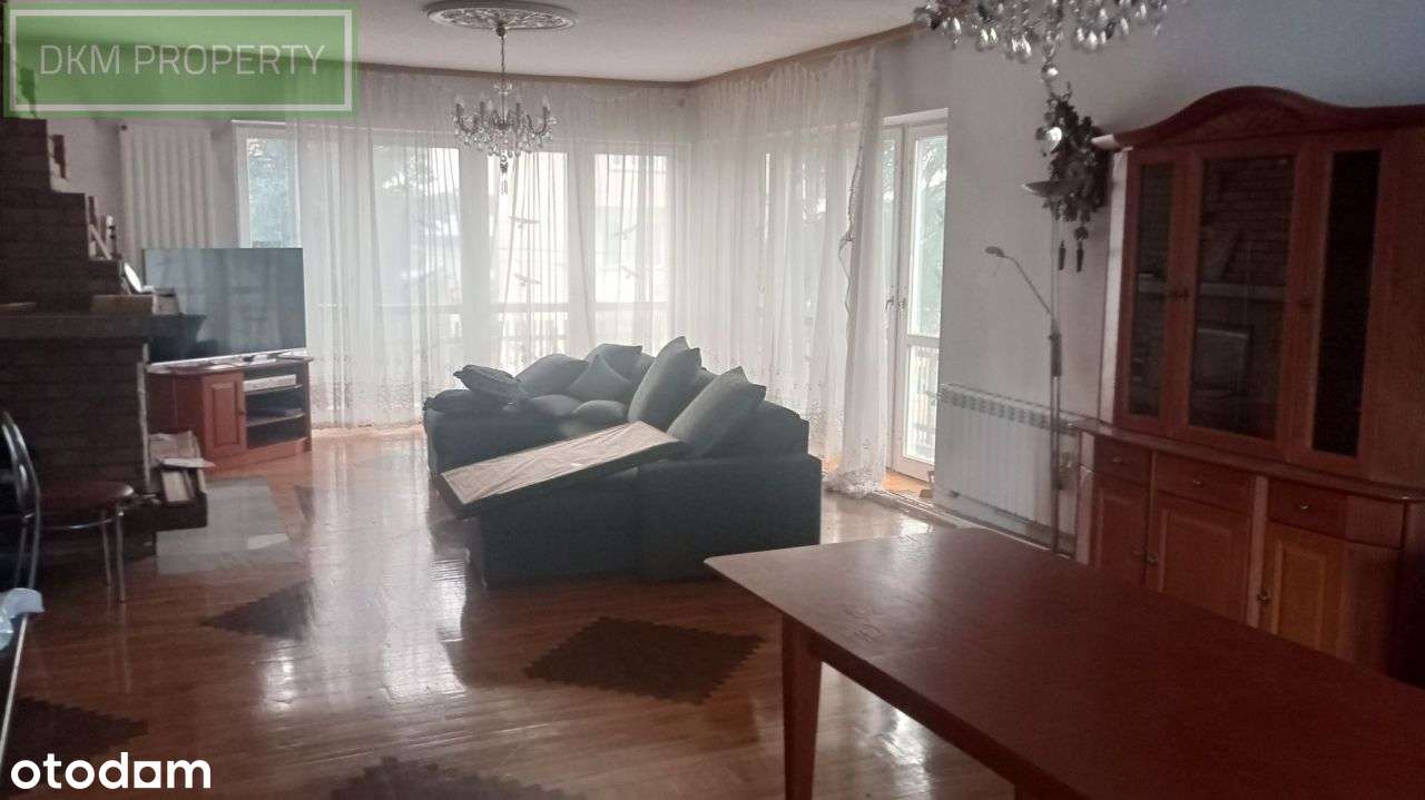 Duży dom z potencjałem w cichej okolicy Ujazd 97-2-8