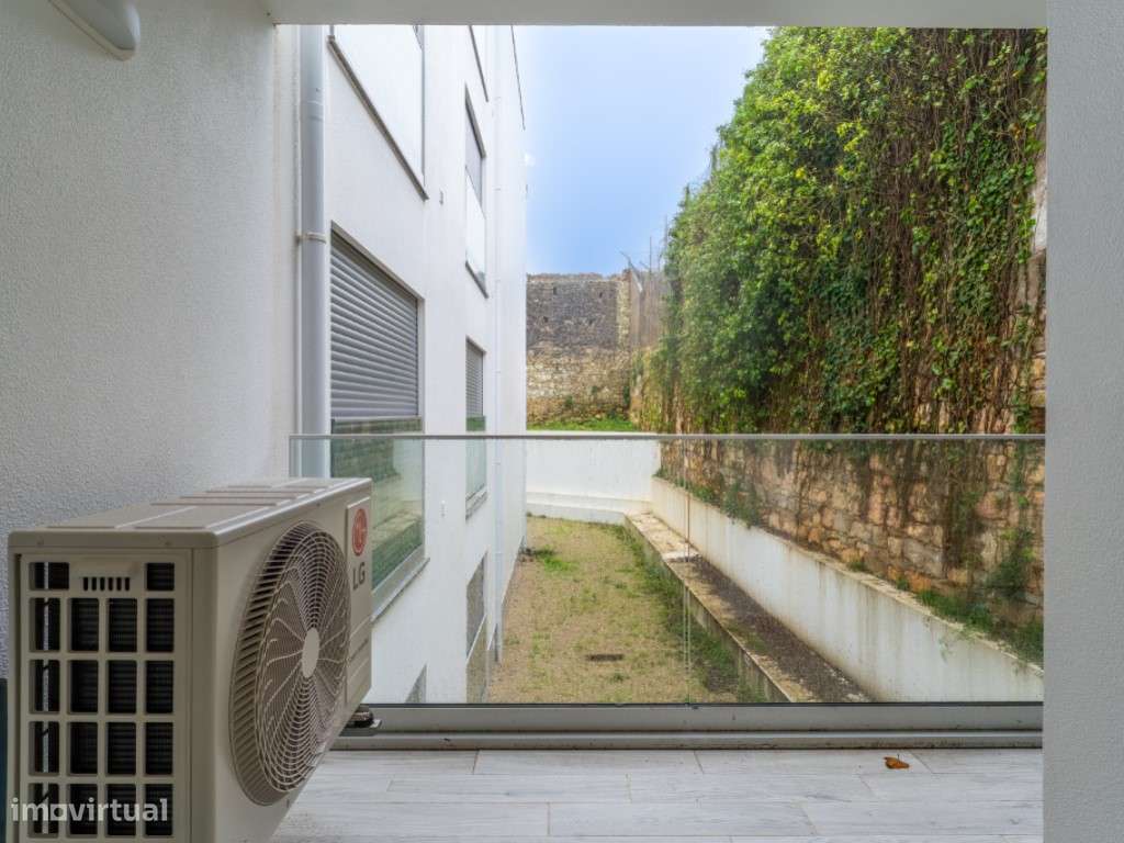 Apartamento com vista mar, piscina e estacionamento na Nazaré-19