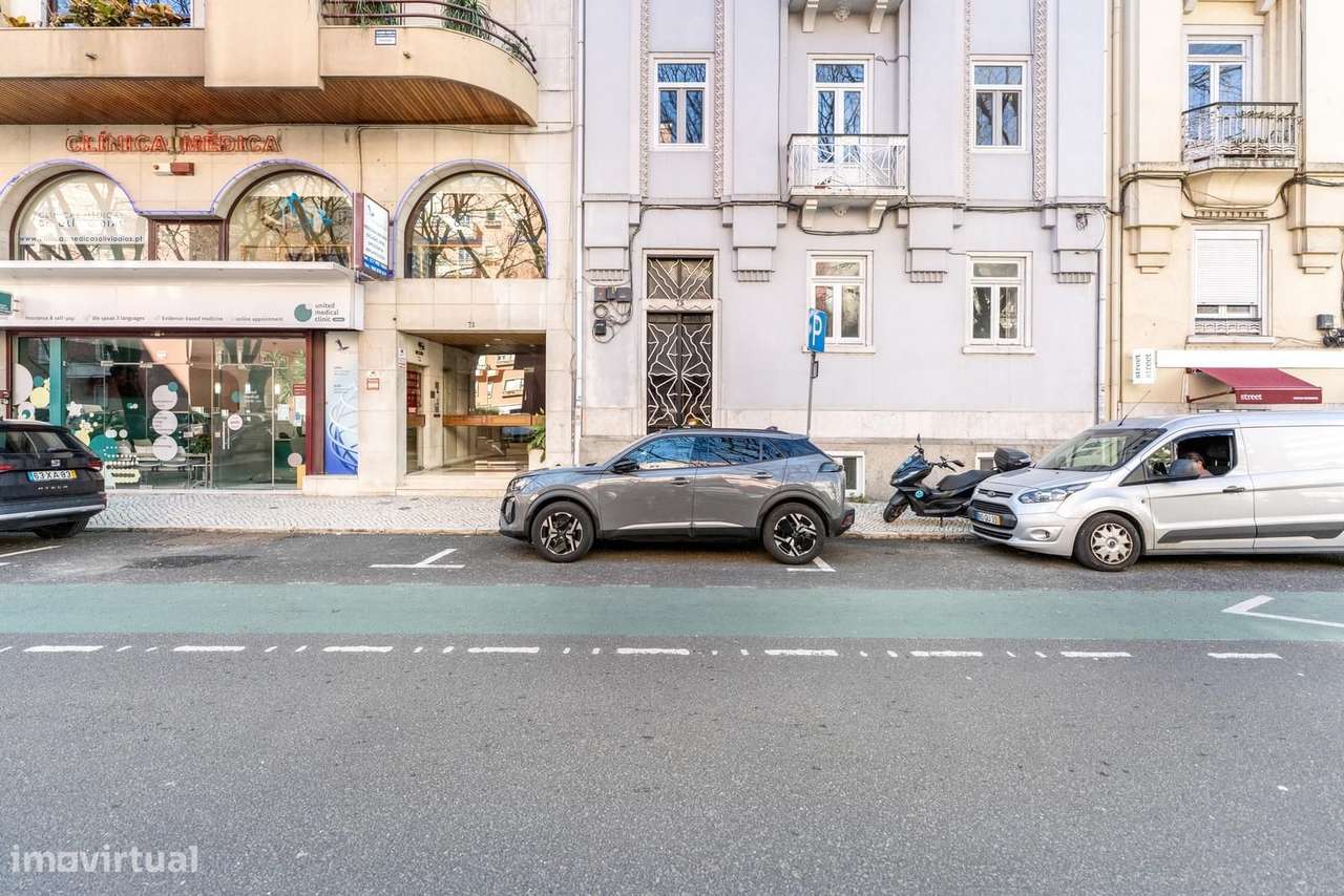 Apartamento T3 com varanda, Avenidas Novas, Lisboa - Grande imagem: 2/32