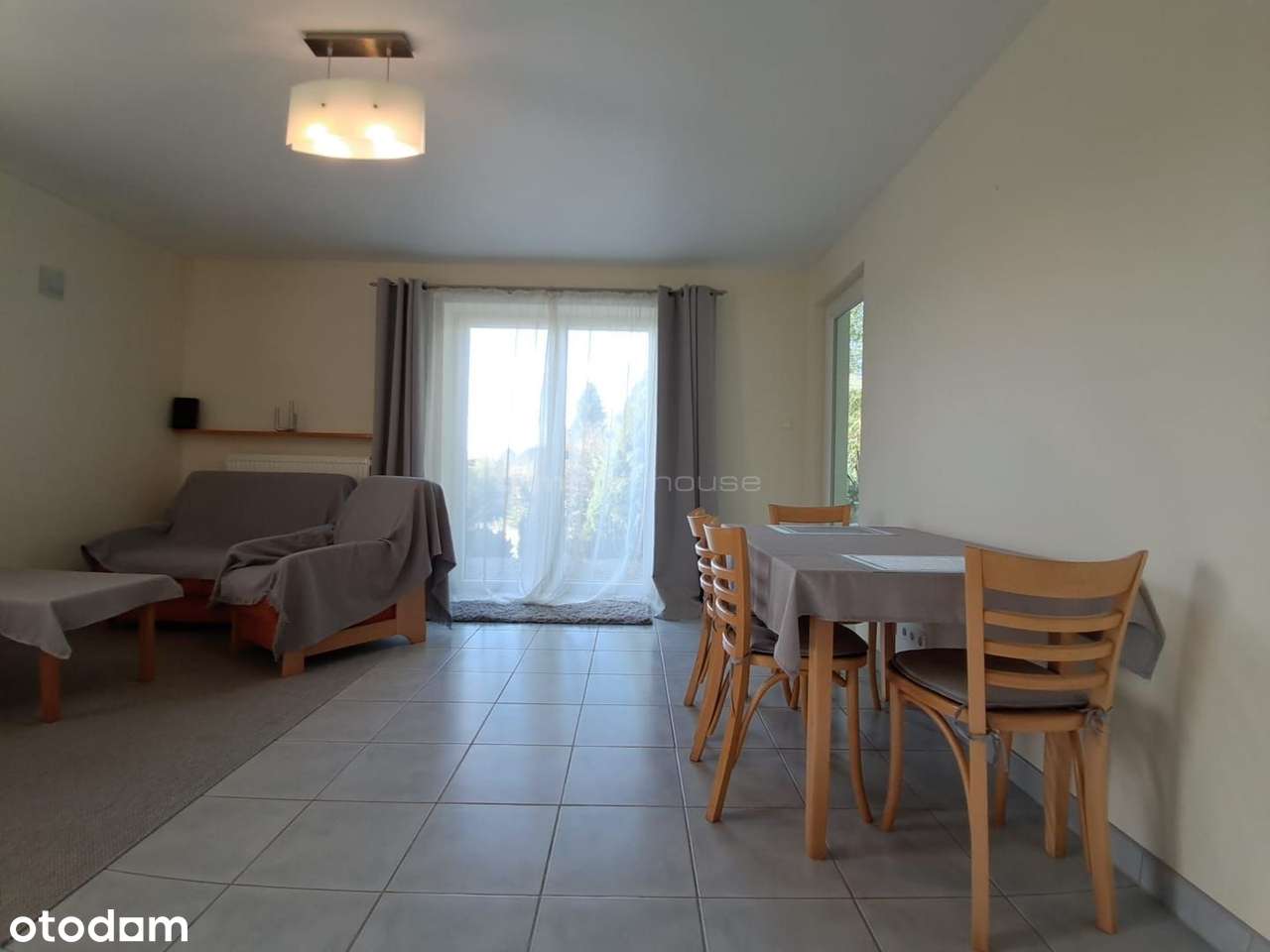 Urokliwa Dom na pięknej działce z basenem. - Pełny obrazek: 4/20