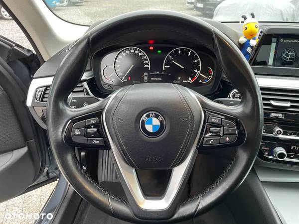 BMW Seria 5 520d - 19