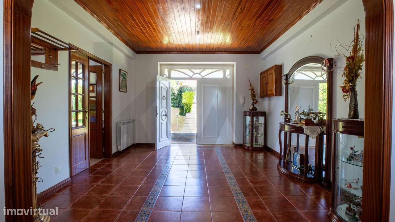 Moradia T4 para venda-1