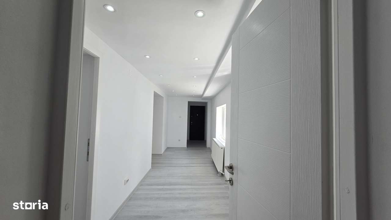 Vand casa caramida zona Piața Mare-13