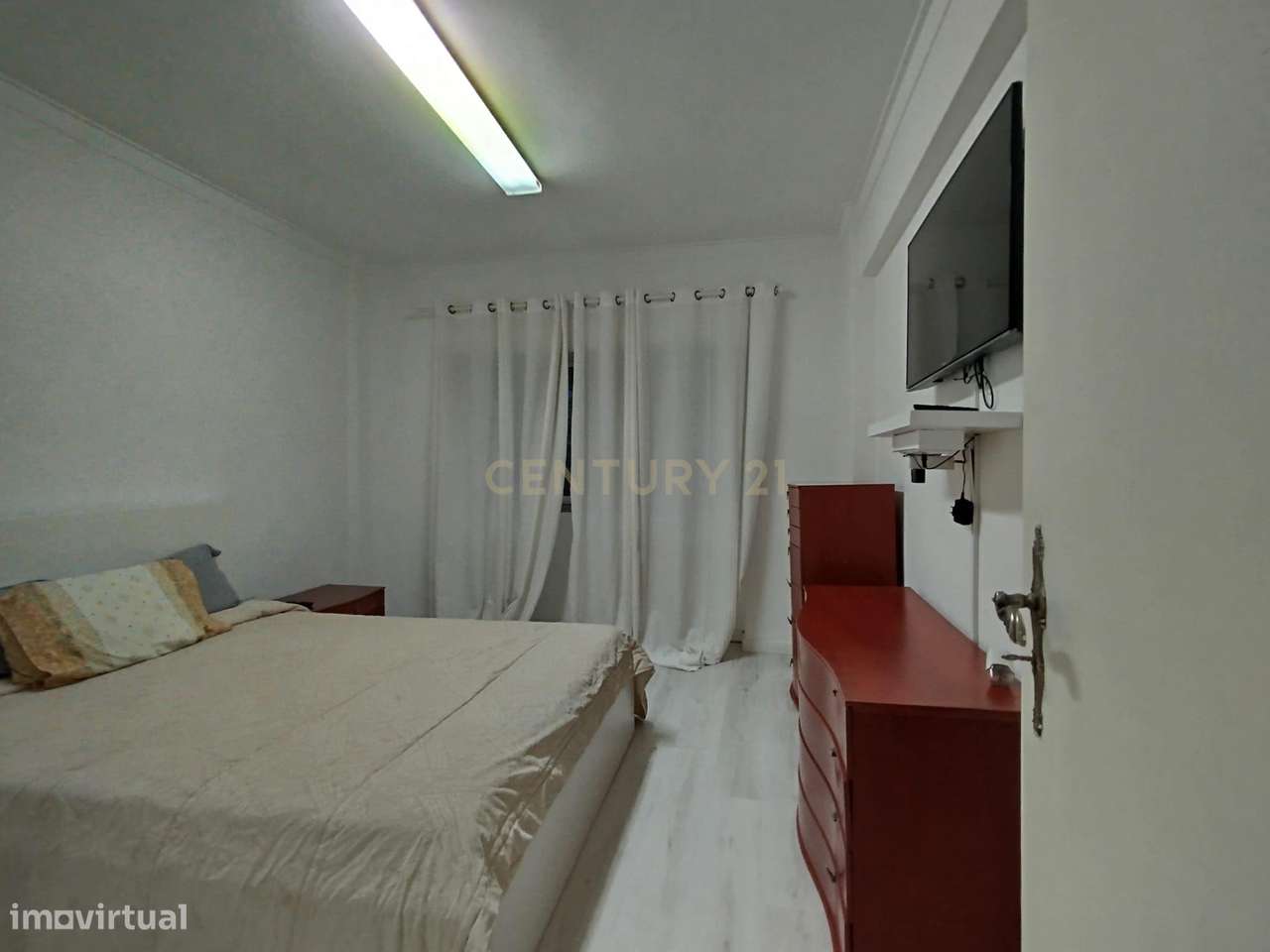 Apartamento T3 na Costa da Caparica – Viva entre o mar e a cidade!-18