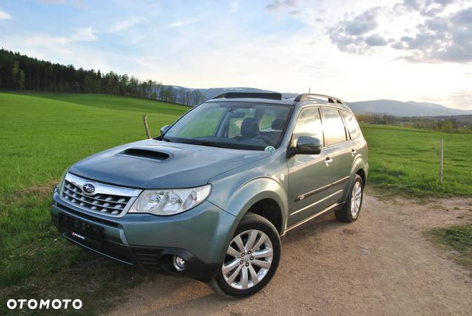 Subaru Forester 2.0 i Exclusive - 30