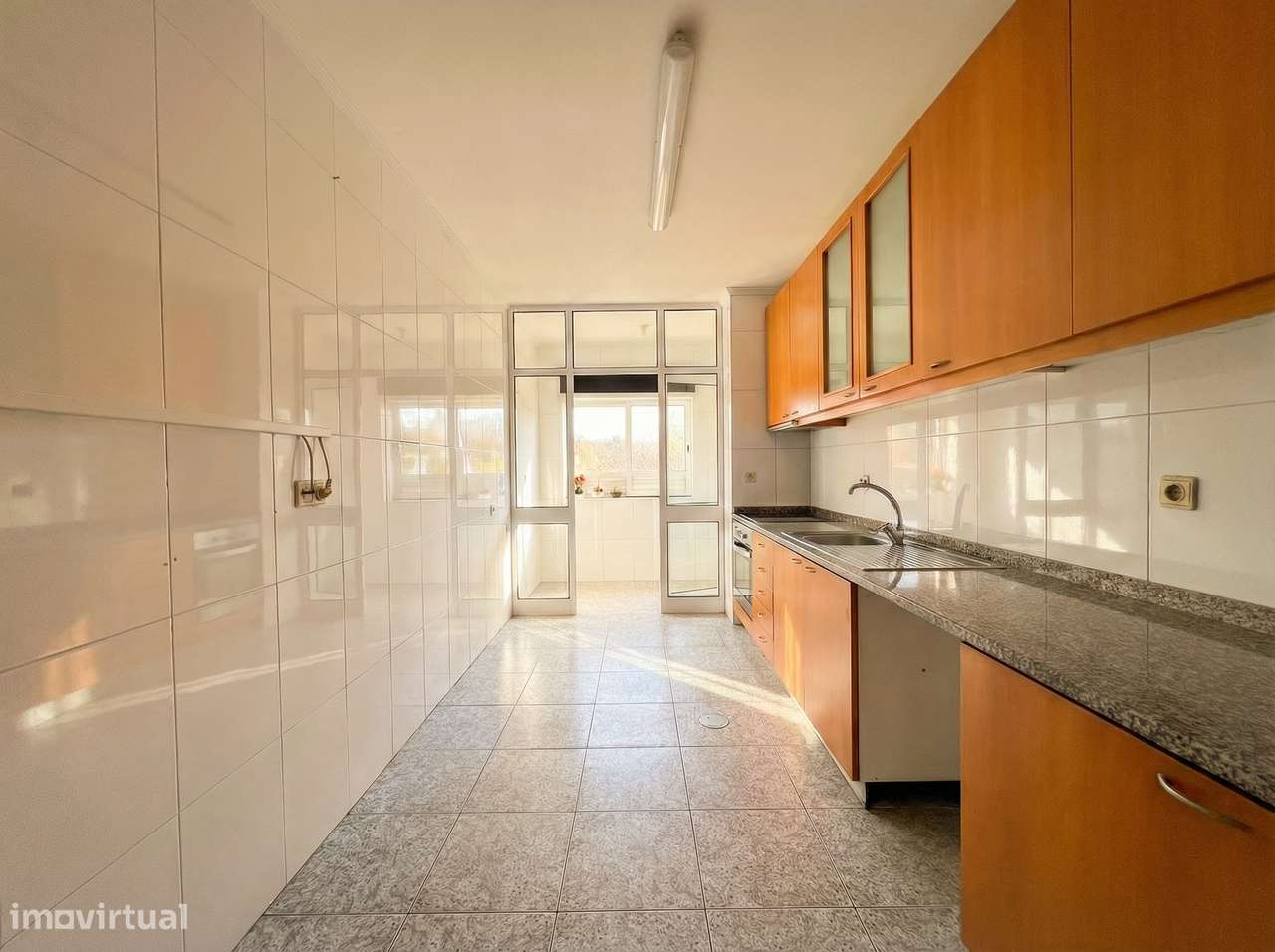 Apartamento T2 com Lugar de Garagem | 2Km Praia de Francelos - Grande imagem: 5/20