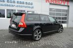 Volvo V70 D2 R-Design - 13