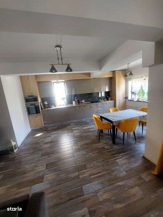 CASA  4 CAMERE |  VALU LUI TRAIAN |  178 MPC - Imagine principală: 4/10