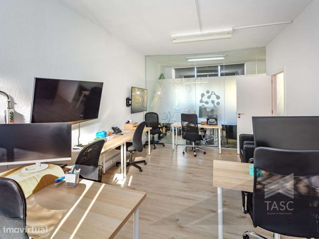 Vende-se Prédio - Grande imagem: 5/19