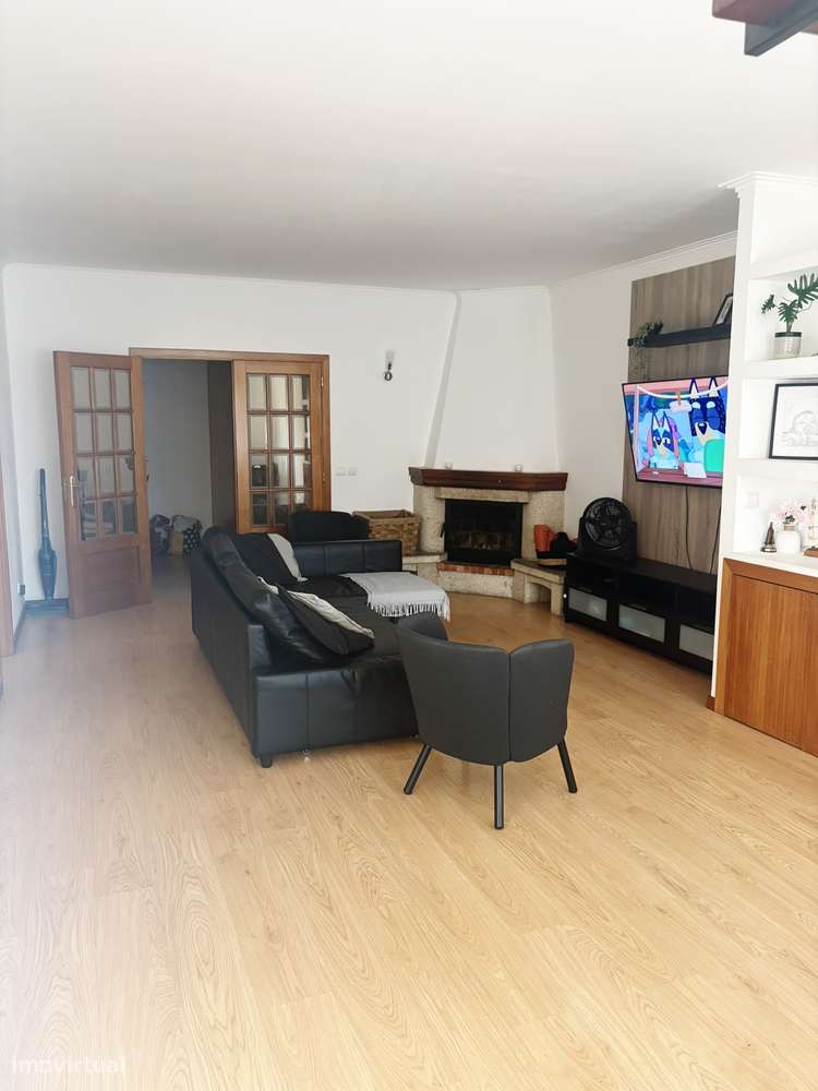 Apartamento T3 em Caldelas, Amares-5