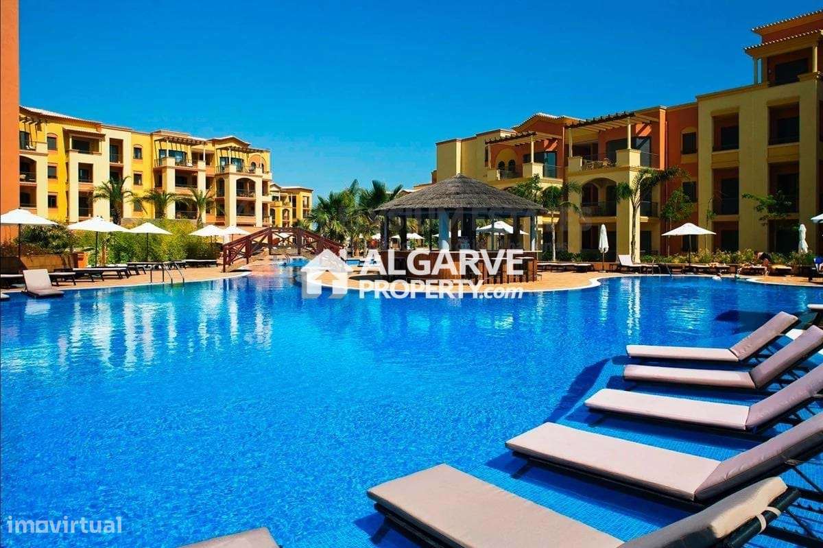 Apartamento T3 de Luxo Junto ao Campo De Golfe Victoria em Vilamoura,-0