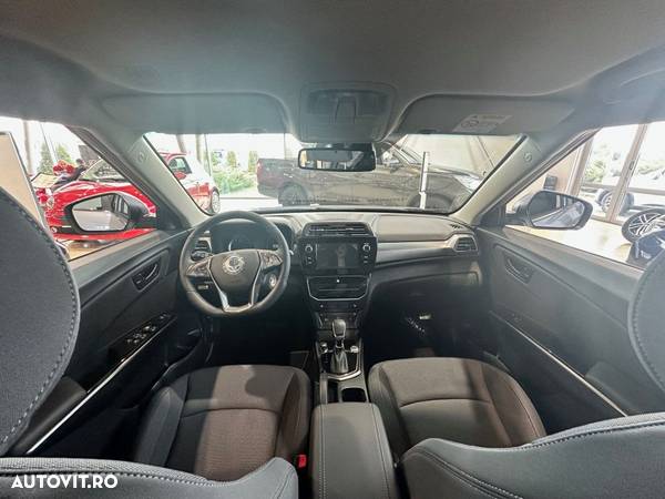 SsangYong Tivoli Grand - 9