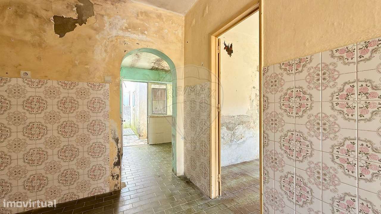 Moradia T2 para venda-12