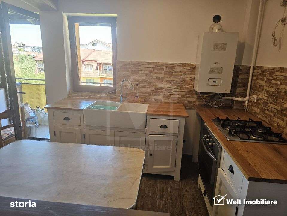 Apartament cu 3 camere, pod, boxa la subsol, parcare exterioara, Flore - Imagine principală: 3/12