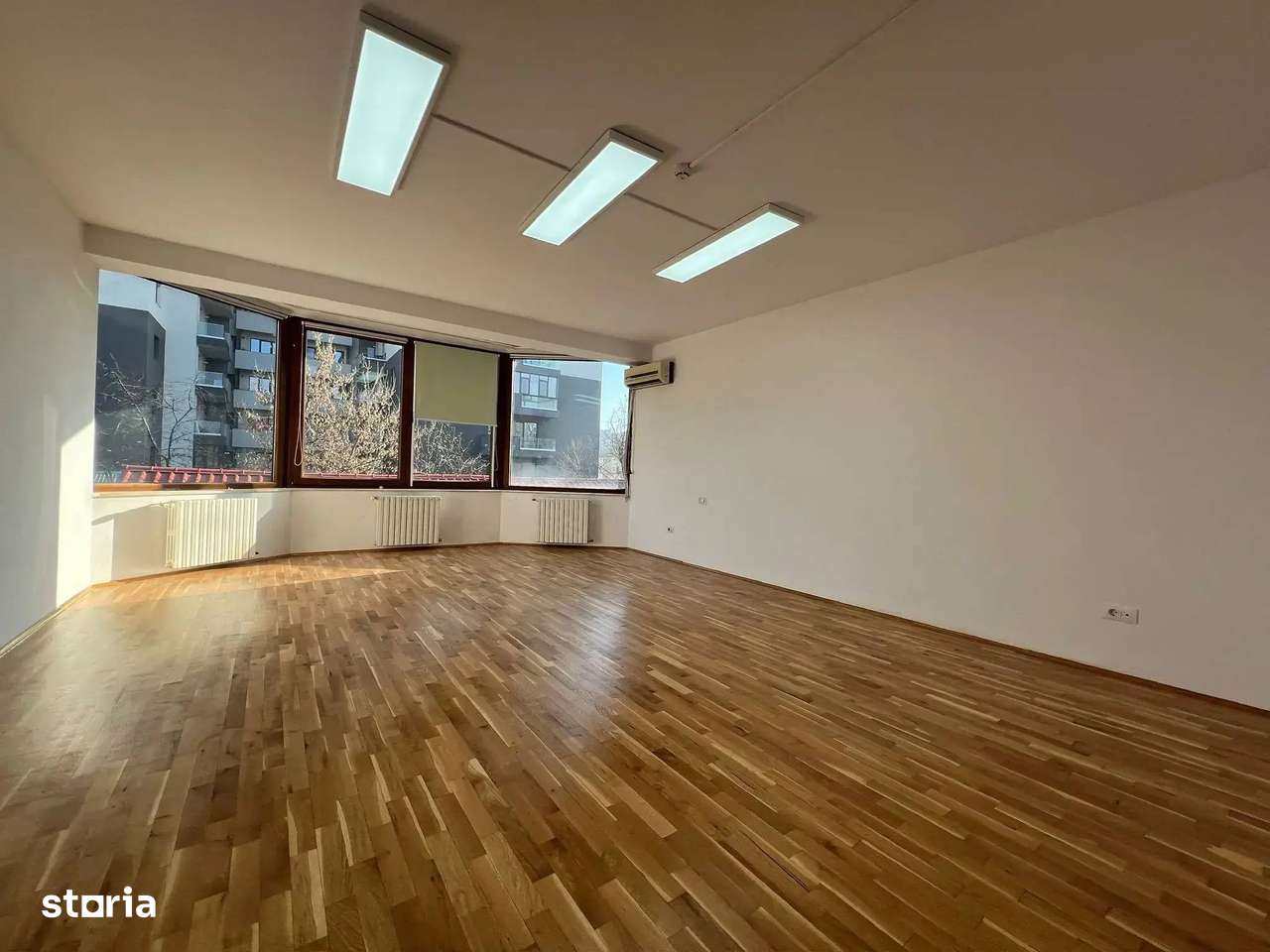 Investitie Casa De Vanzare 11 Camere Militari Metrou-Pacii Curte 600 m-9