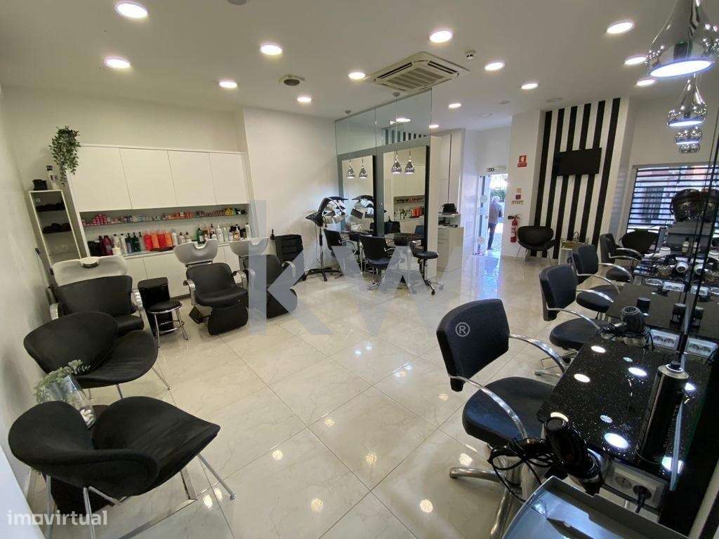 Loja com 138,5 m2 e Logradouro Exclusivo junto ao Marquês de Pombal - Grande imagem: 3/20