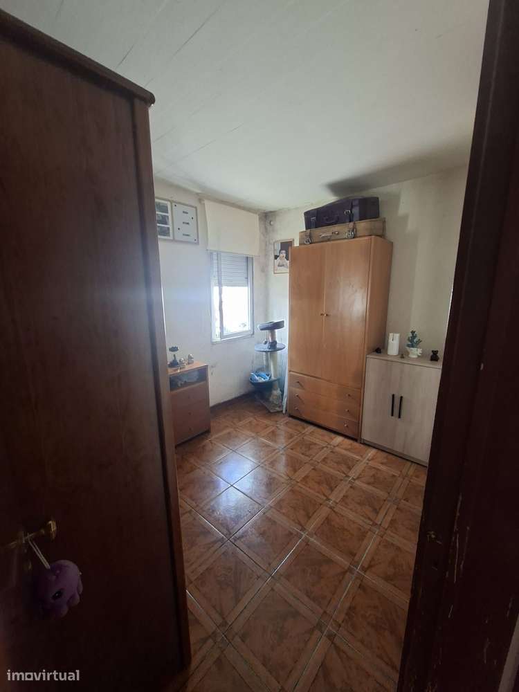 Apartamento T2 no rés do chão com 56m²-11