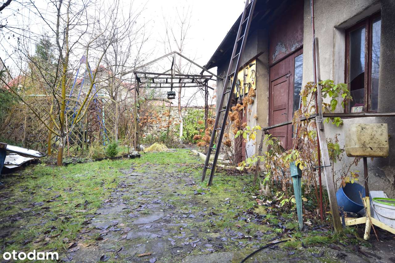 Zamieszkaj w centrum Jaworzna! Idealna okazja na własny dom!-14