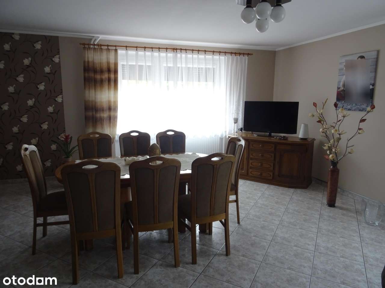 Zadbany dom z ładnie zagospodarowaną działką!-8