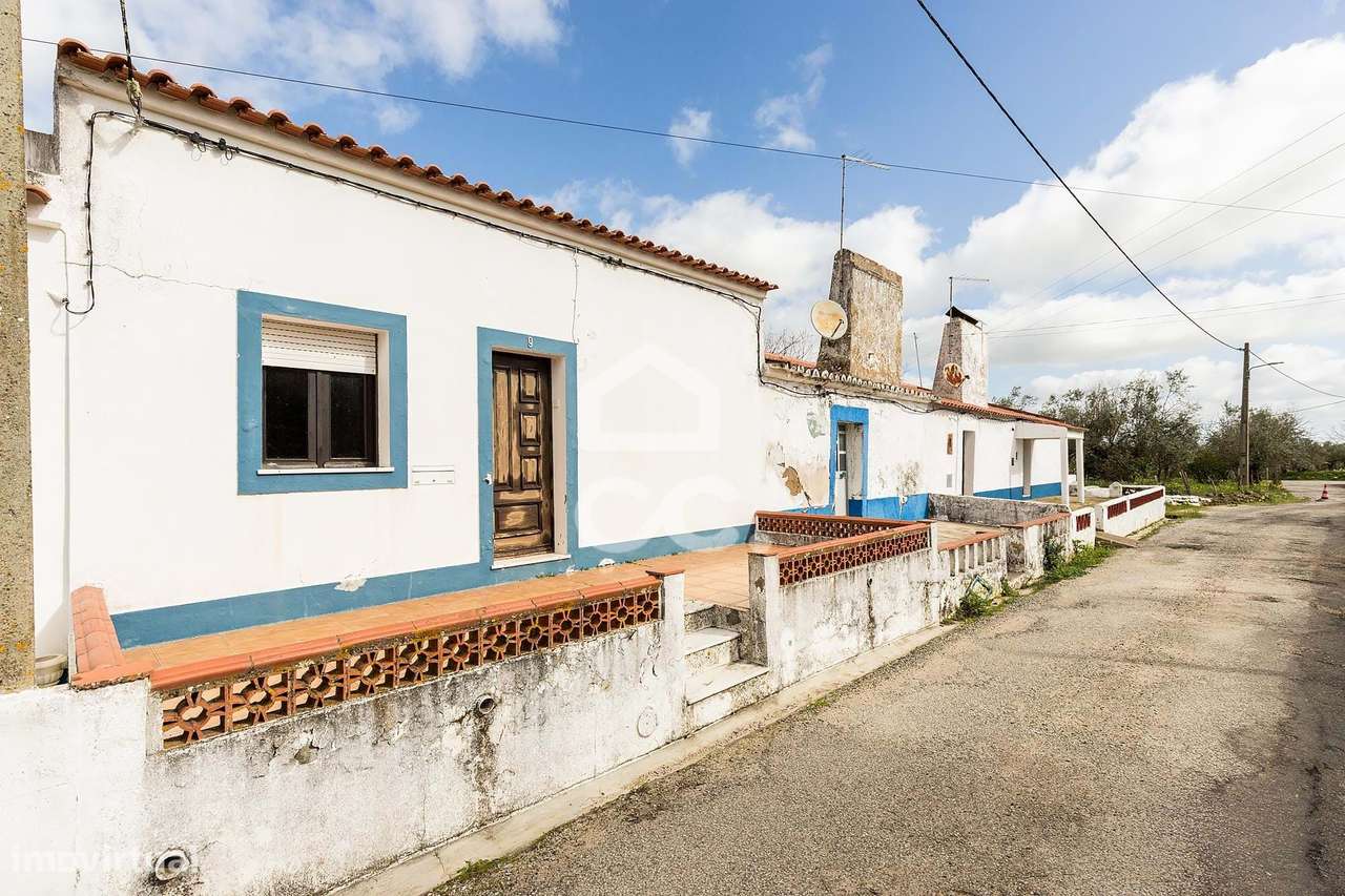 Moradia T2 de Rés do Chão c/ Terreno de 347 m² | S. Miguel de Machede,-28