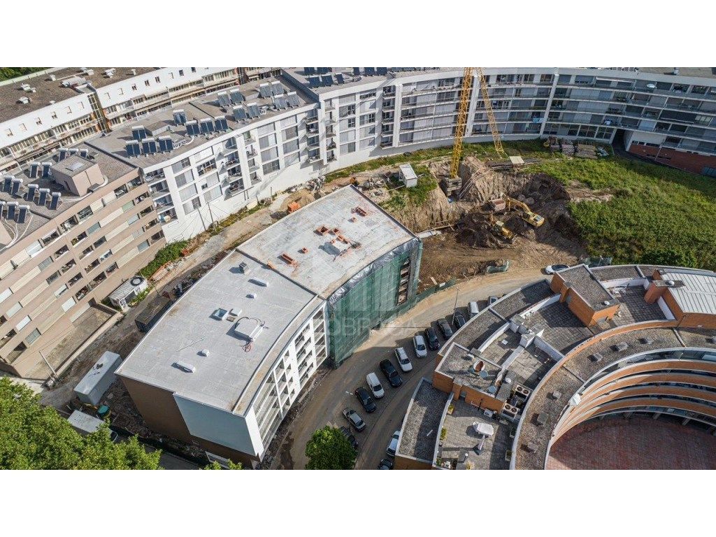 Venda Apartamento T2 Novo, em Azurém (Guimarães)