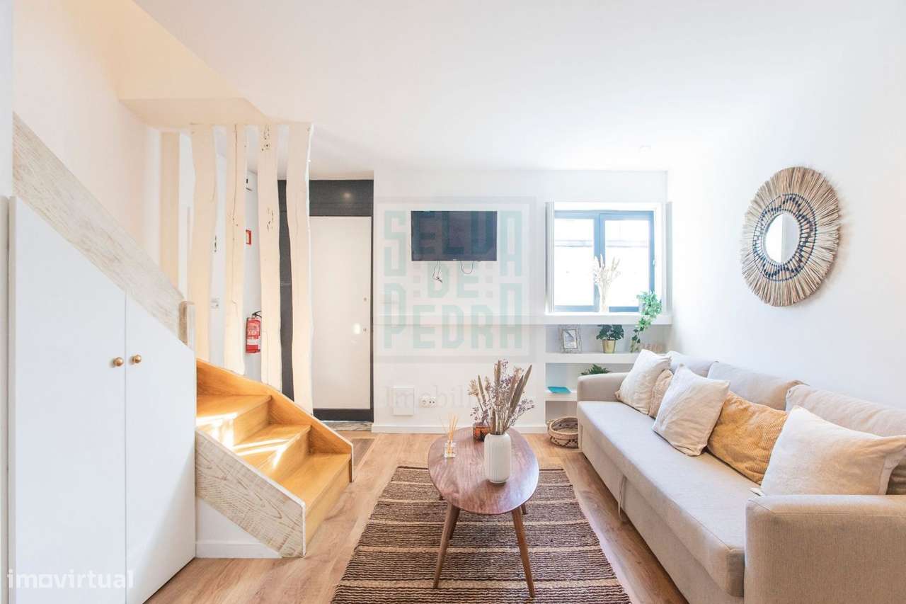 Moradia V2 mobilada e equipada para AL-13