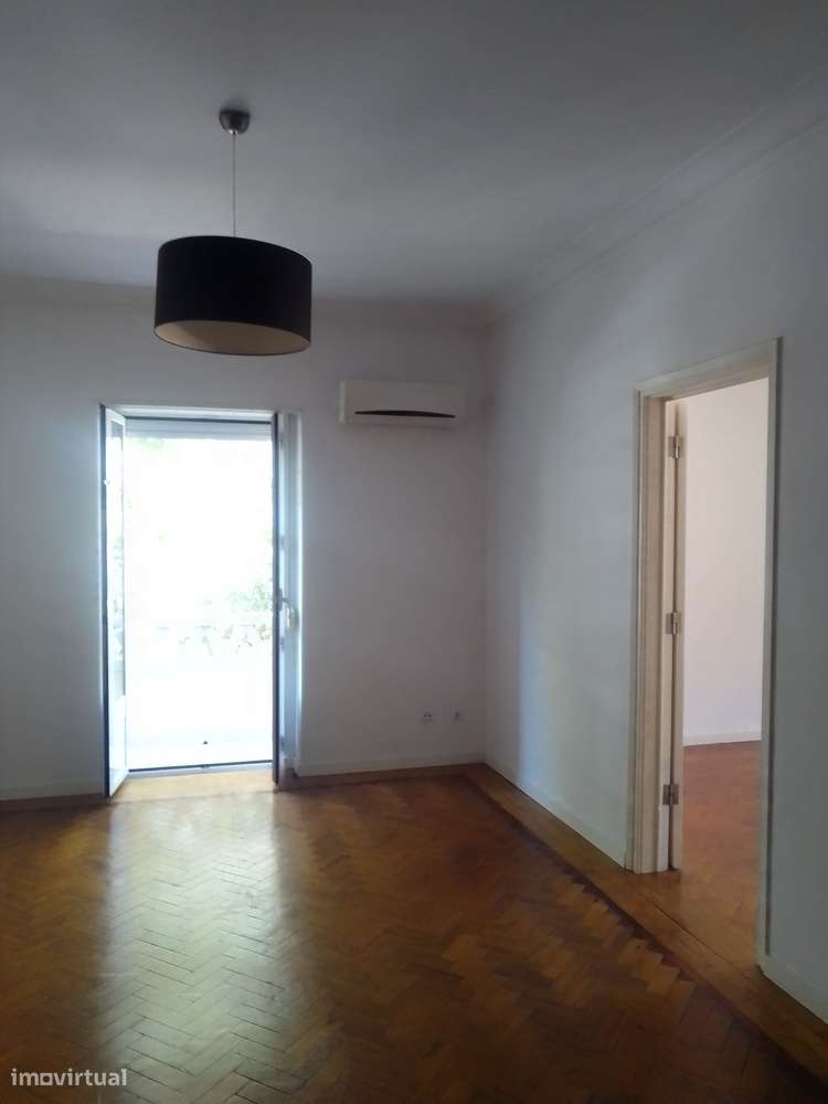 Arrendamento T2 Avenidas Novas - Grande imagem: 2/12