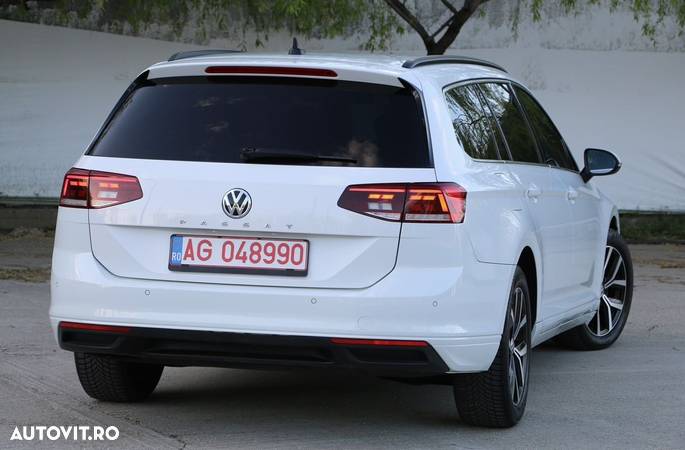 Volkswagen Passat Variant 2.0 TDI DSG Comfortline - 20