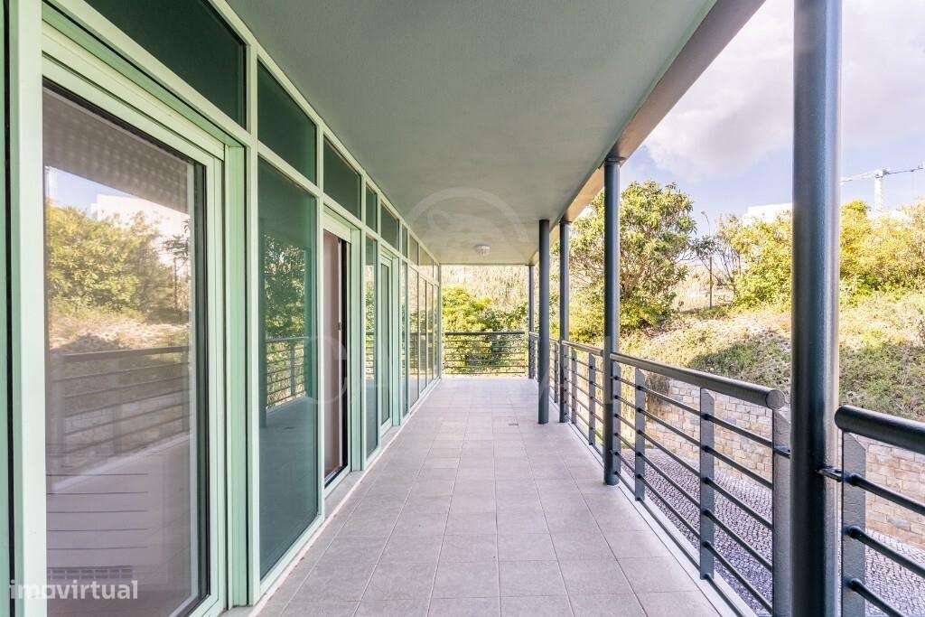Apartamento T5 Duplex Exclusivo em Primeira Linha de Mar-16