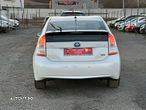 Toyota Prius (Hybrid) Comfort - 14