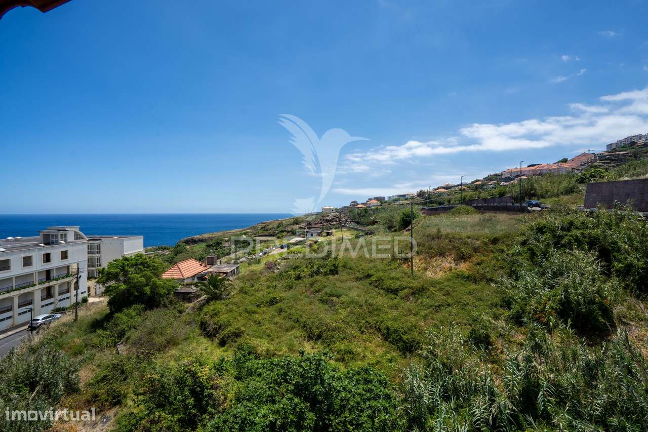 APARTAMENTO T2 + Sótão, No CANIÇO BAIXO-10