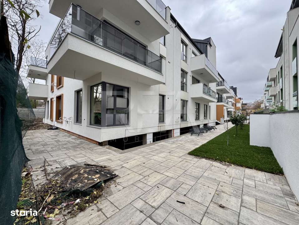 4 camere decomandat cu curte Ultracentral
