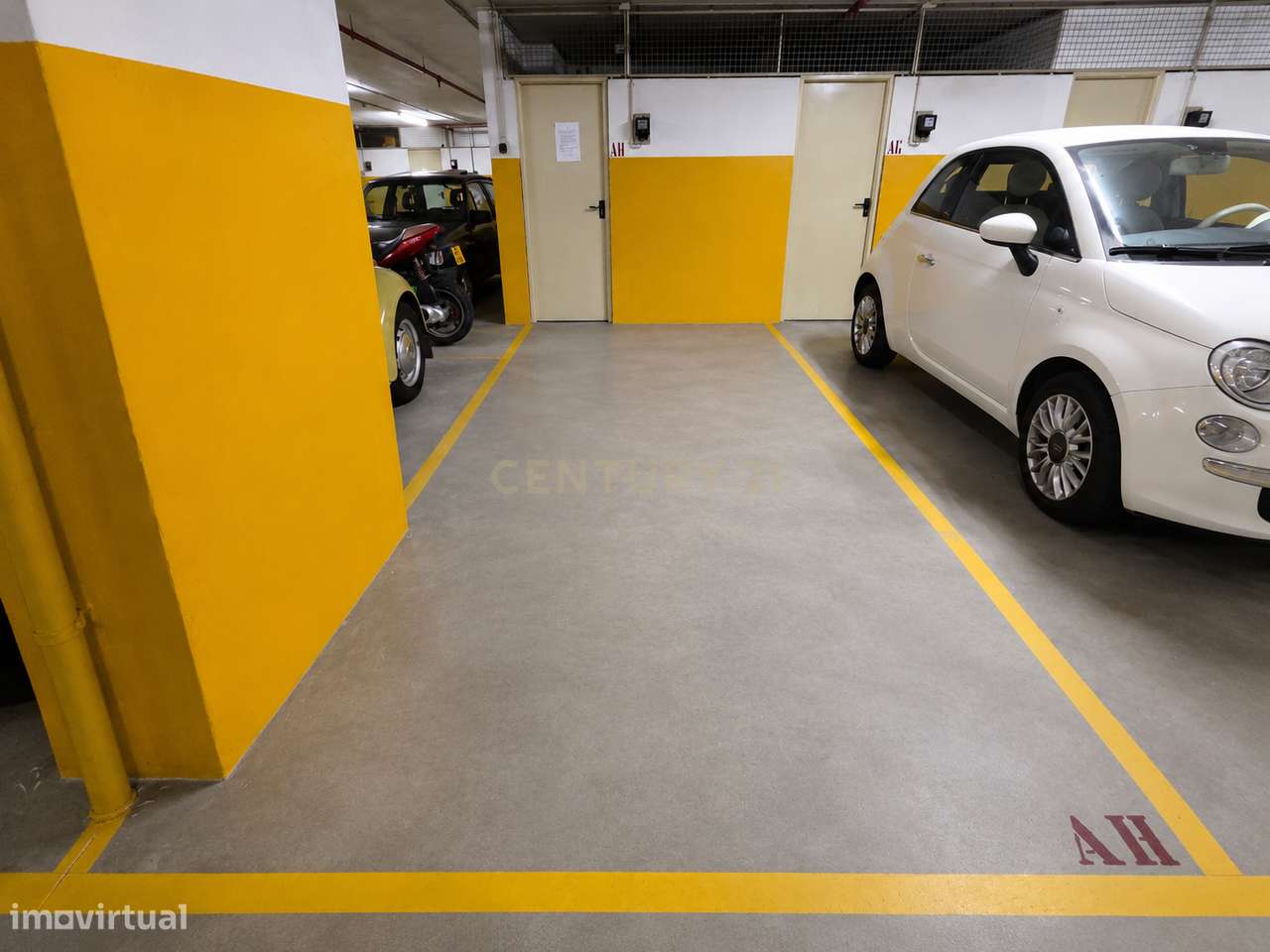 7 LUGARES DE GARAGEM | 7 ARRUMOS | 135,9 M² | BESSA | PORTO-3