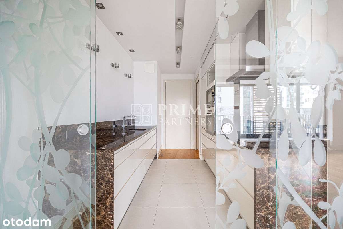 Apartament przy ul. Grzybowskiej 4 z dwoma miejscami garażowymi-5