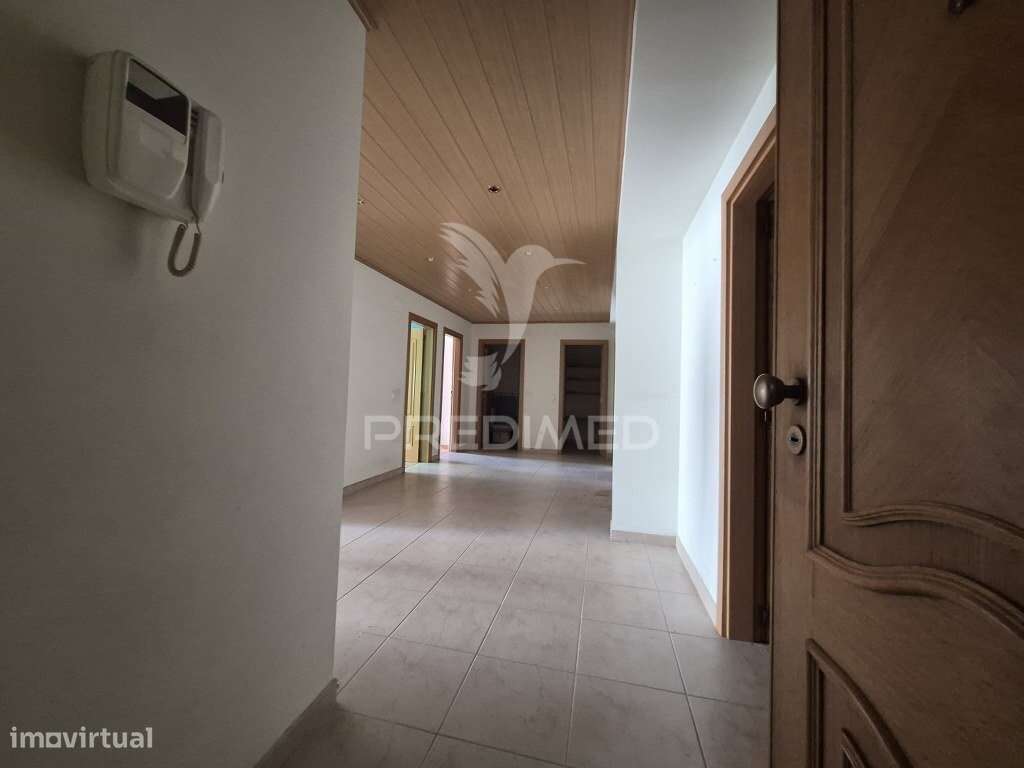 Apartamento T3 com garagem e sótão - Pinhal Novo - Grande imagem: 4/30