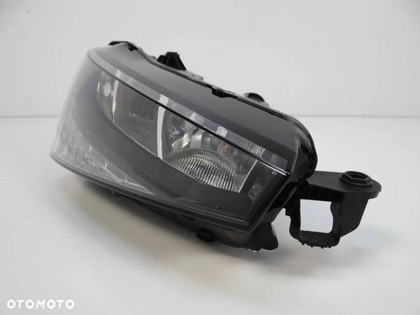 SKODA SCALA 657941016 REFLEKTOR LED LAMPA PRAWA PRZEDNIA - 2