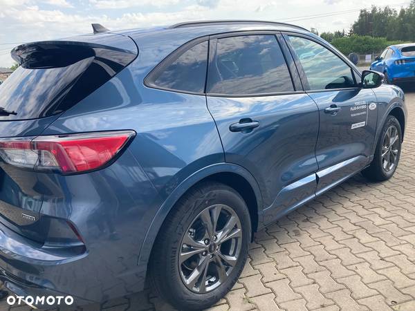 Ford Kuga 1.5 EcoBoost FWD ST-Line X - 2