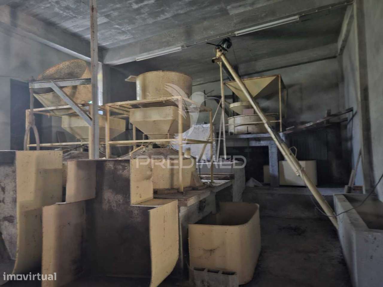 Moagem à venda junto a Ribeira - Grande imagem: 5/11