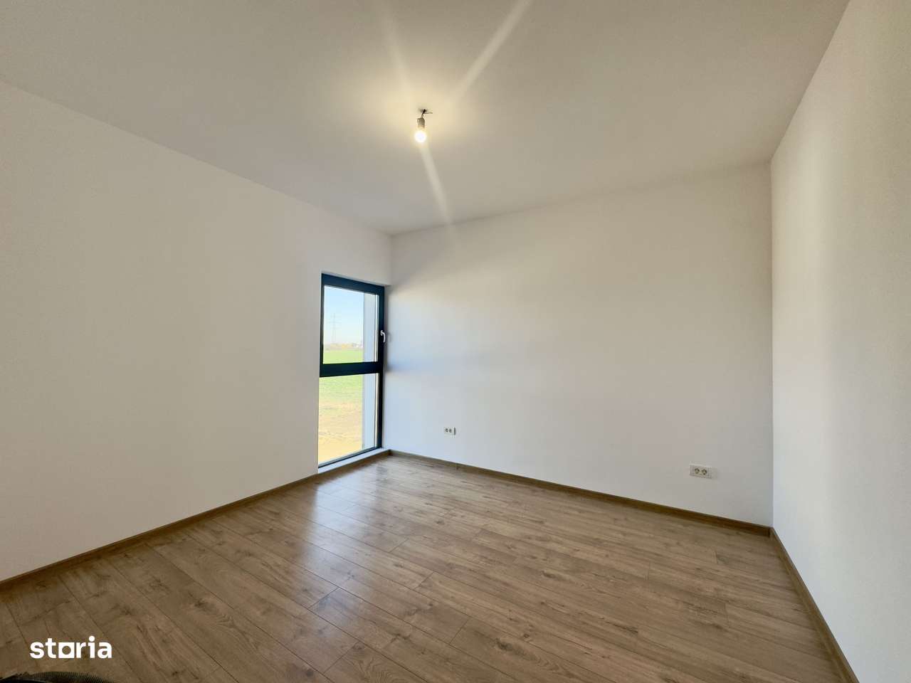 Duplex despartit prin camera Tehnica, Mosnita Noua-Valery-9